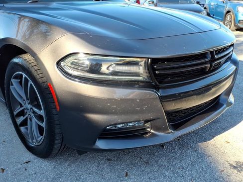 Used 2019 Dodge Charger SXT w/ Cold Weather Package image 9