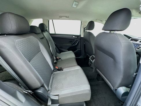 Used 2021 Volkswagen Tiguan S image 18