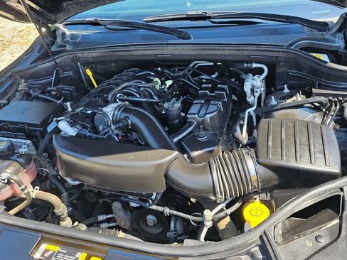 Used 2023 Dodge Durango GT AWD/4WD image 37