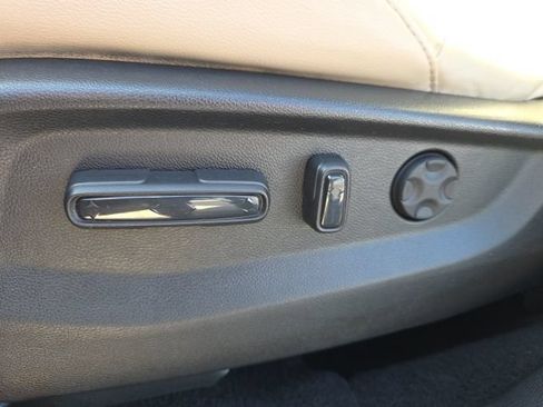 Used 2017 Honda CR-V EX-L image 6