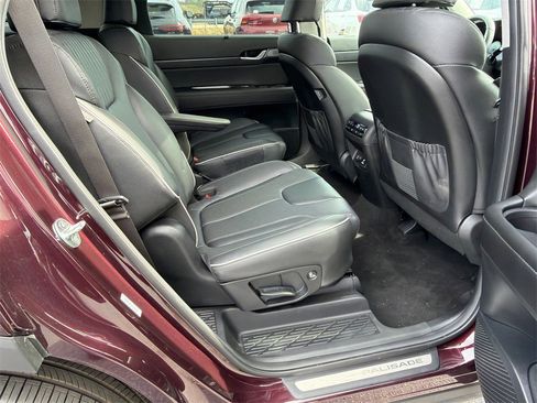 Used 2024 Hyundai Palisade Limited image 15