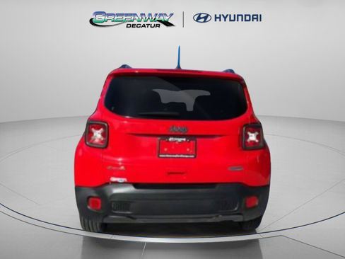 Used 2018 Jeep Renegade Latitude image 23