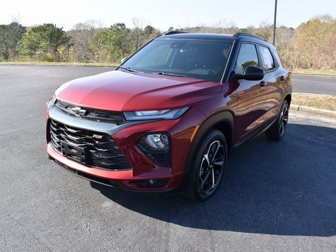 Used 2022 Chevrolet TrailBlazer RS image 2