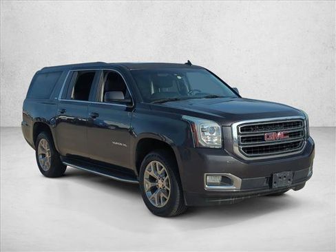 Used 2015 GMC Yukon XL SLT w/ Open Road Package image 3