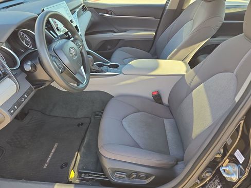 Used 2023 Toyota Camry LE image 14