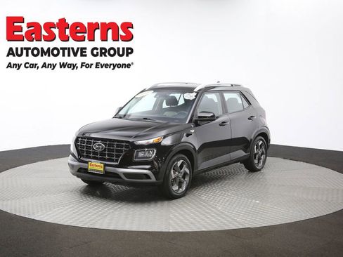 Used 2022 Hyundai Venue SEL image 55