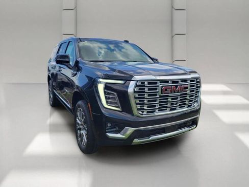 New 2026 GMC Yukon Denali w/ Denali Reserve Package RWD image 3