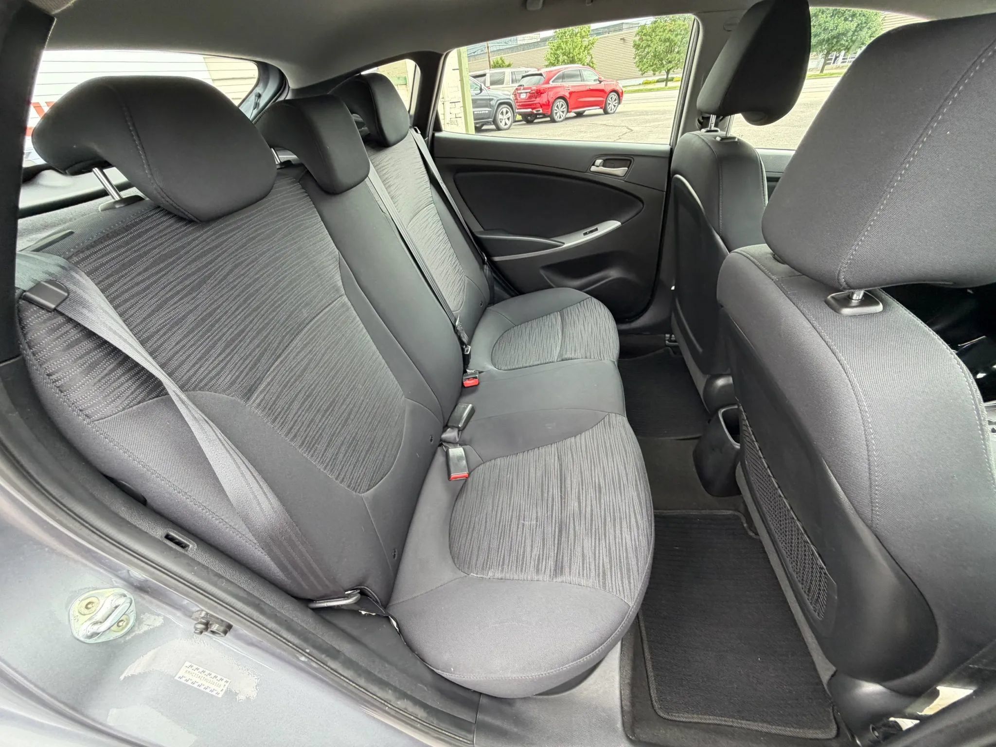 Used 2017 Hyundai Accent SE FWD image 31