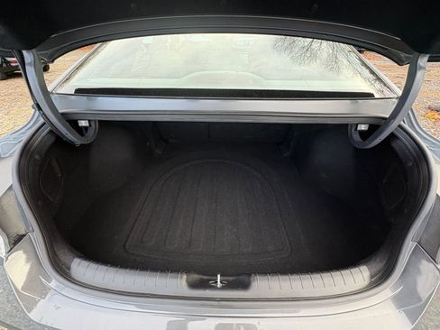 Used 2025 Hyundai Elantra SEL image 28