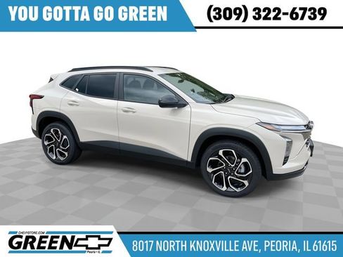 Used 2026 Chevrolet Trax RS w/ Driver Confidence Package FWD image 1