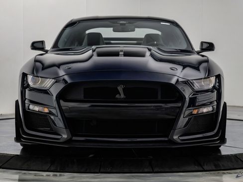 Used 2021 Ford Mustang Shelby GT500 w/ Carbon Fiber Track Pack RWD image 35