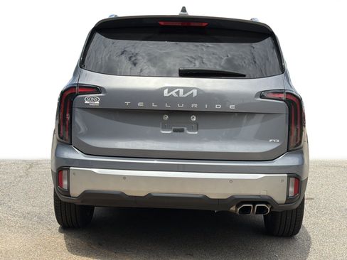 Used 2024 Kia Telluride EX w/ EX Captain's Chair Package AWD/4WD image 23
