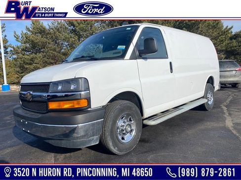 Used 2024 Chevrolet Express 2500 image 1