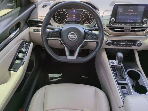 Used 2021 Nissan Altima 2.5 SL FWD image 15