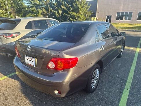 Used 2010 Toyota Corolla LE FWD image 6