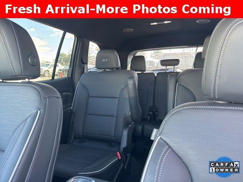 Used 2025 Buick Enclave Sport Touring w/ Trailering Package, 5000 lbs. image 14