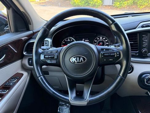 Used 2017 Kia Sorento EX AWD/4WD image 17