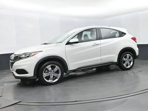 Used 2021 Honda HR-V LX image 5