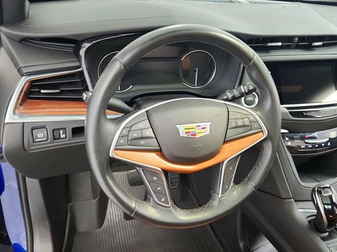 Used 2024 Cadillac XT5 Premium Luxury w/ LPO, Floor Liner Package AWD/4WD image 18