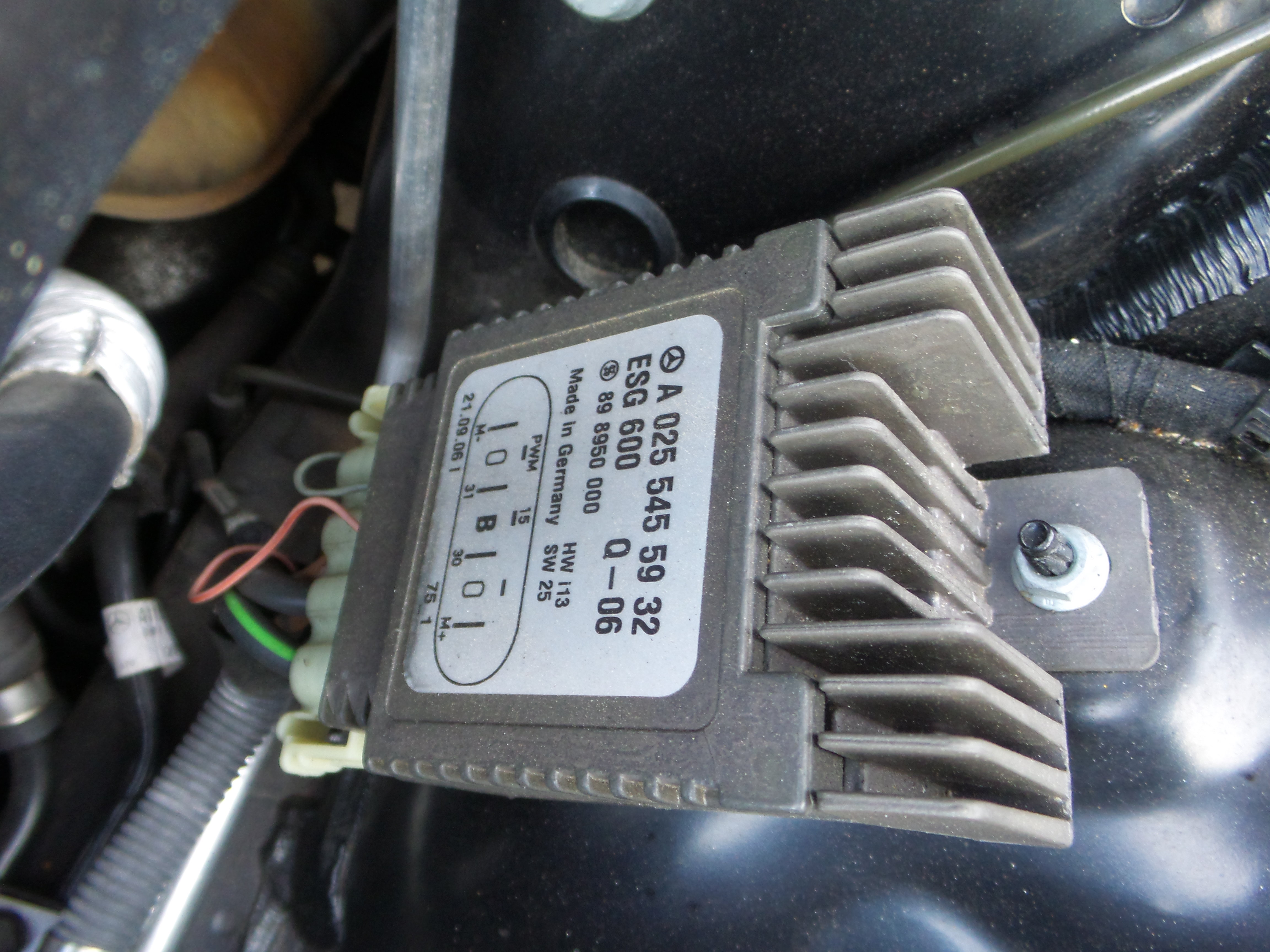 Used 2007 Chrysler Crossfire Coupe RWD image 76