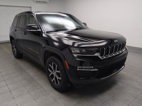 Used 2023 Jeep Grand Cherokee Limited AWD/4WD image 11