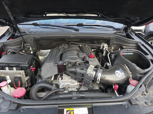 Used 2019 Jeep Grand Cherokee SRT image 21