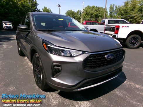 Certified 2023 Ford Escape Active w/ Tech Pack #1 AWD/4WD image 1