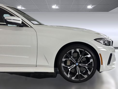 Used 2026 BMW 330i Sedan w/ Convenience Package RWD image 35