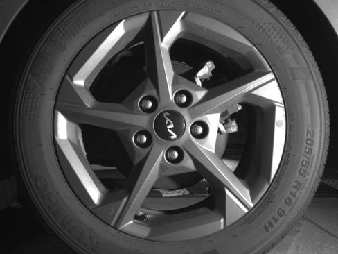 Used 2025 Kia K4 LXS image 14