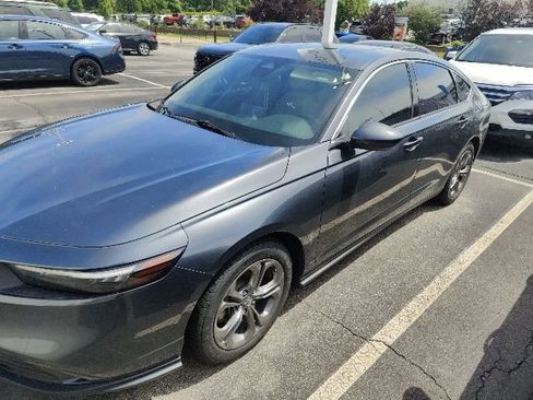 Used 2023 Honda Accord EX image 7