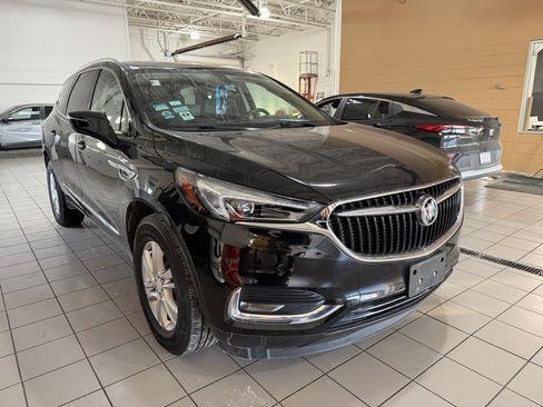 Certified 2021 Buick Enclave Essence w/ Sound and Sites Package image 3