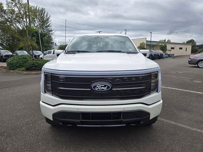 New 2025 Ford F150 Lightning Platinum