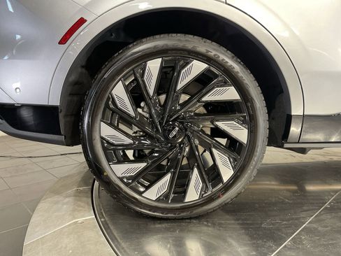 New 2024 Lincoln Nautilus Reserve w/ Equipment Group 202A image 43