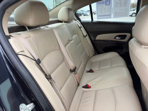 Used 2014 Chevrolet Cruze LT w/ RS Package image 37