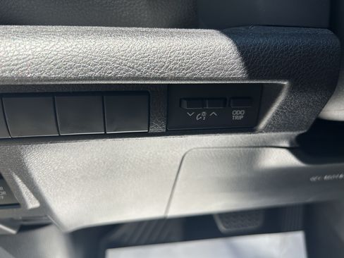 Certified 2025 Toyota Sienna XSE w/ XSE Premium Package AWD/4WD image 17