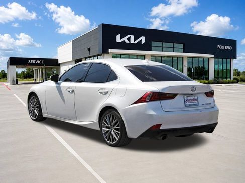 Used 2016 Lexus IS 300 AWD w/ Premium Package image 7