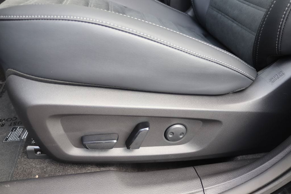 New 2026 Mitsubishi Outlander SE AWD/4WD image 11