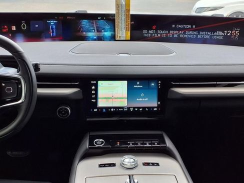 New 2026 Lincoln Navigator L Premier AWD/4WD image 11