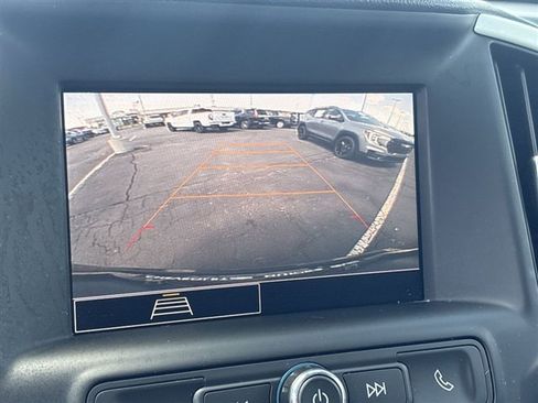 Used 2024 GMC Terrain SLE w/ Driver Convenience Package FWD image 14