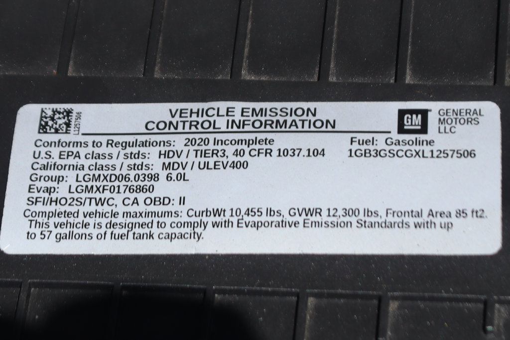 Used 2020 Chevrolet Express 3500 w/ Chrome Appearance Package RWD image 13