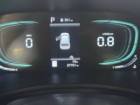 Used 2025 Kia Soul LX w/ LX Technology Package FWD image 38