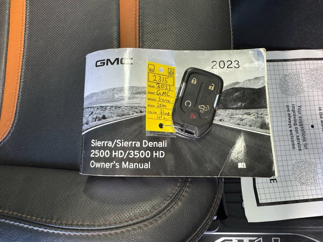 Used 2023 GMC Sierra 2500 AT4 w/ AT4 Preferred Package AWD/4WD image 34
