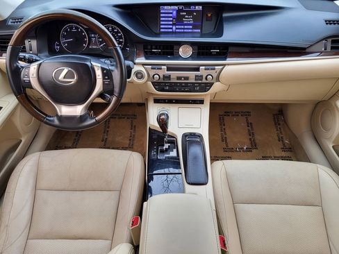 Used 2013 Lexus ES 350 w/ Luxury Pkg image 16