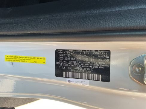 Used 2020 Hyundai Veloster Turbo image 26