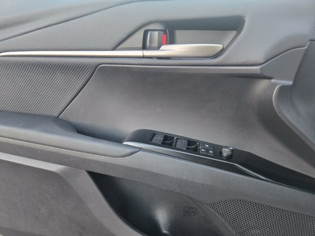 Certified 2025 Toyota Camry SE FWD image 21