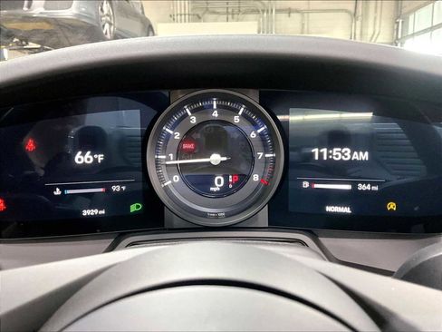 Used 2023 Porsche 911 Carrera 4S image 24