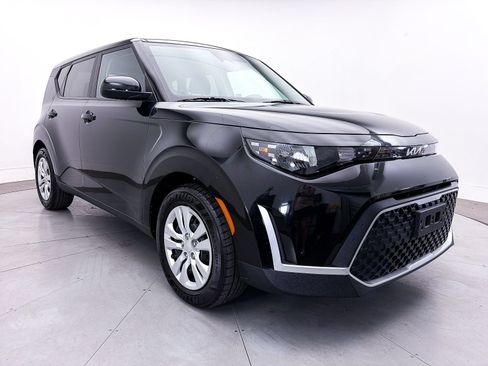 Used 2024 Kia Soul LX FWD image 10