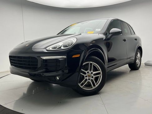 Certified 2018 Porsche Cayenne Platinum Edition image 1