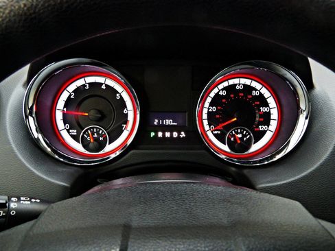 Used 2016 Dodge Grand Caravan SE w/ Quick Order Package 29E SE image 14