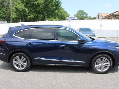 Used 2023 Acura MDX SH-AWD image 9